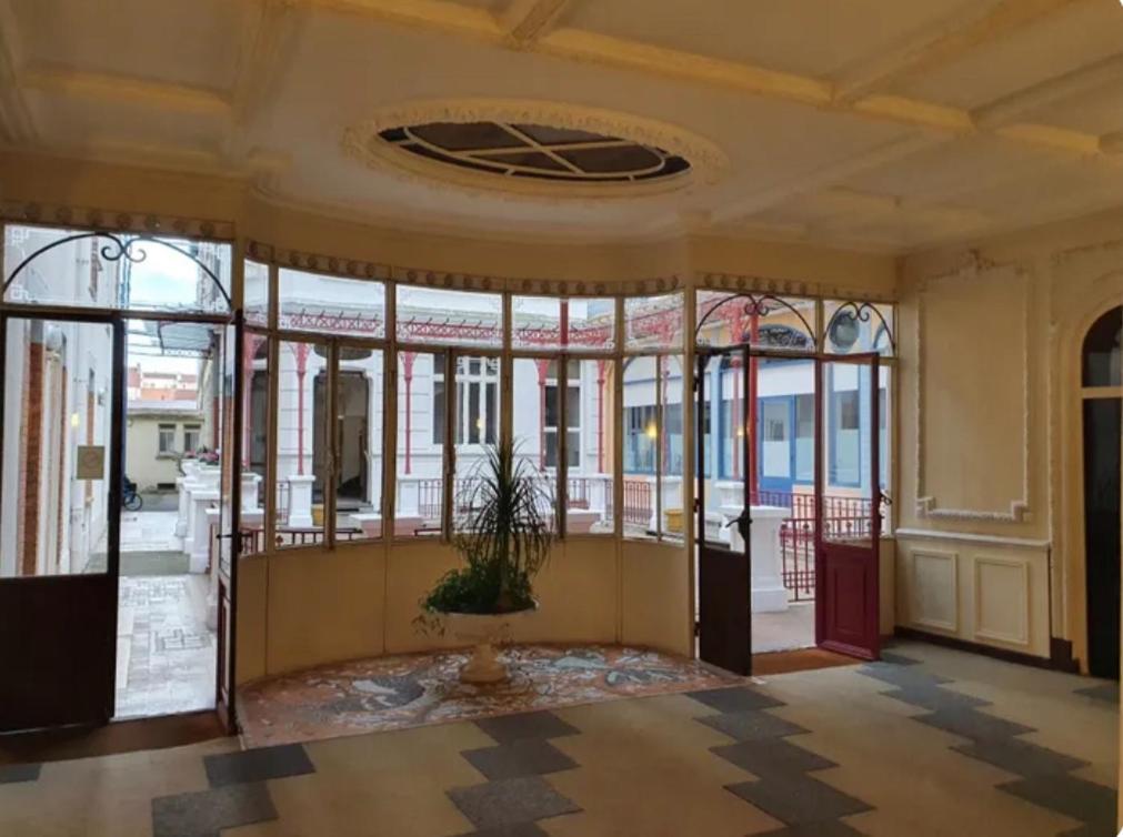 Le Splendid - Hypercentre - Proche Opera & Parcs - Thermes Vichy Esterno foto