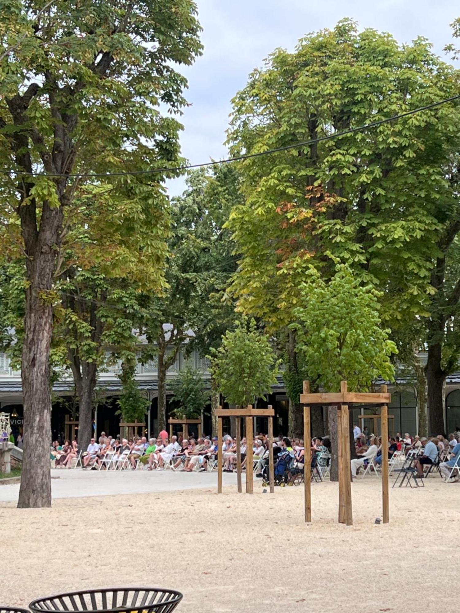 Le Splendid - Hypercentre - Proche Opera & Parcs - Thermes Vichy Esterno foto